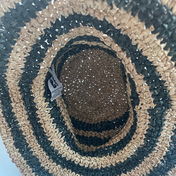 *NOT FOR SALE* NWOT Free People En El Mar Bingin Bucket Hat - Picture 5 of 12